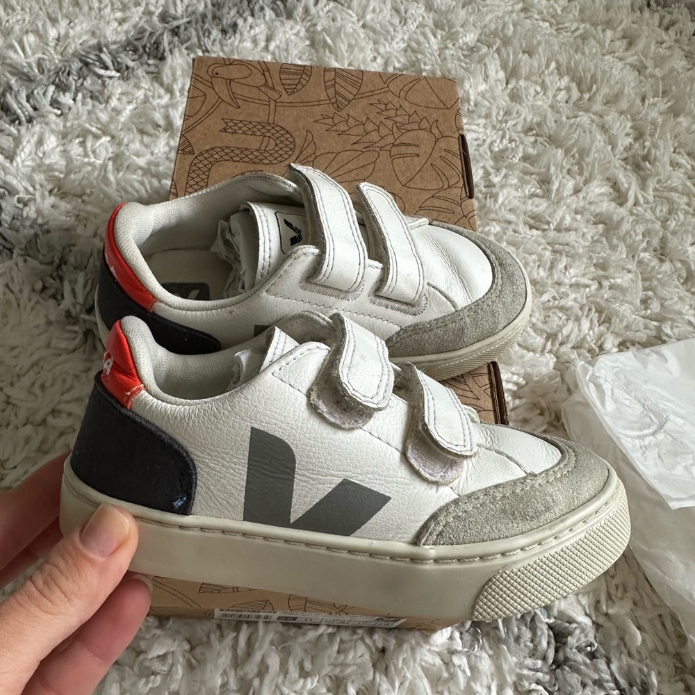 Veja boys sneakers